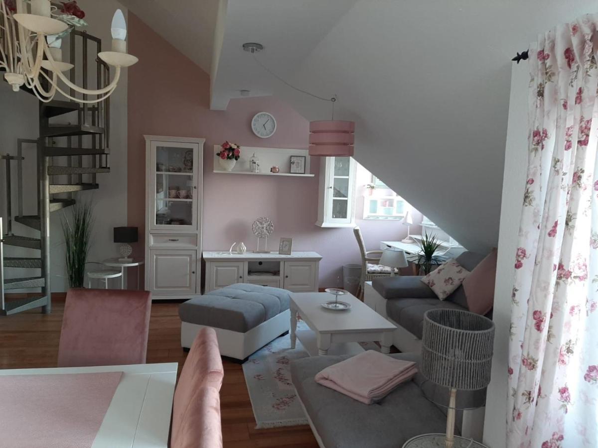 Auszeit Rheingauer Rosengasse Apartment Johannisberg ภายนอก รูปภาพ